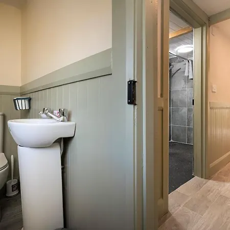 بيت للعطل The Old Thatch