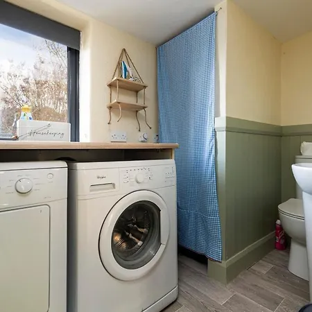 The Old Thatch Килмор-Ки