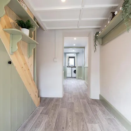 The Old Thatch بيت للعطل